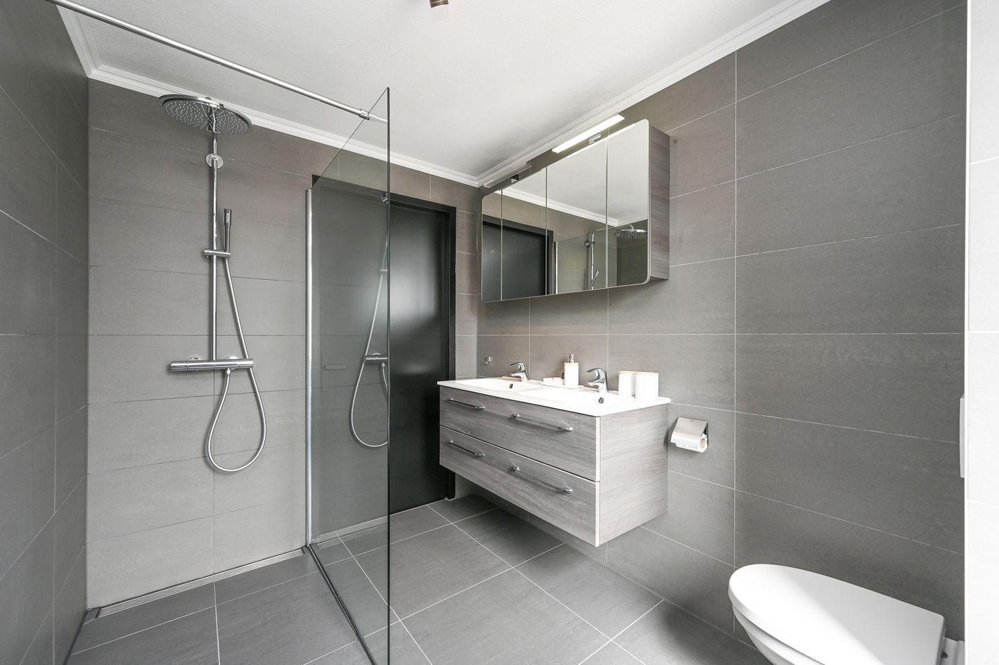 Foto 34 van Fie Carelsenlaan 82