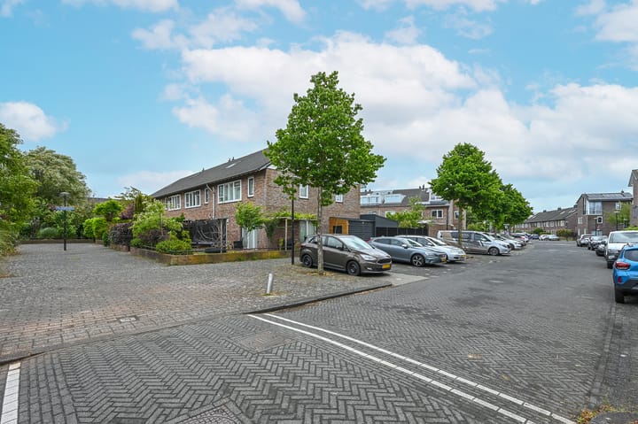 Foto 41 van Fie Carelsenlaan 82