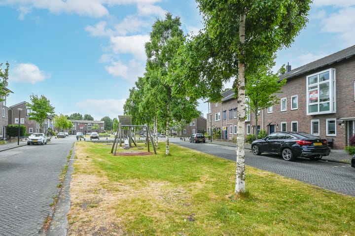 Foto 43 van Fie Carelsenlaan 82