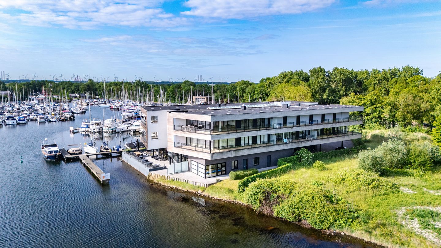 Foto 1 van Muidenweg 1-D