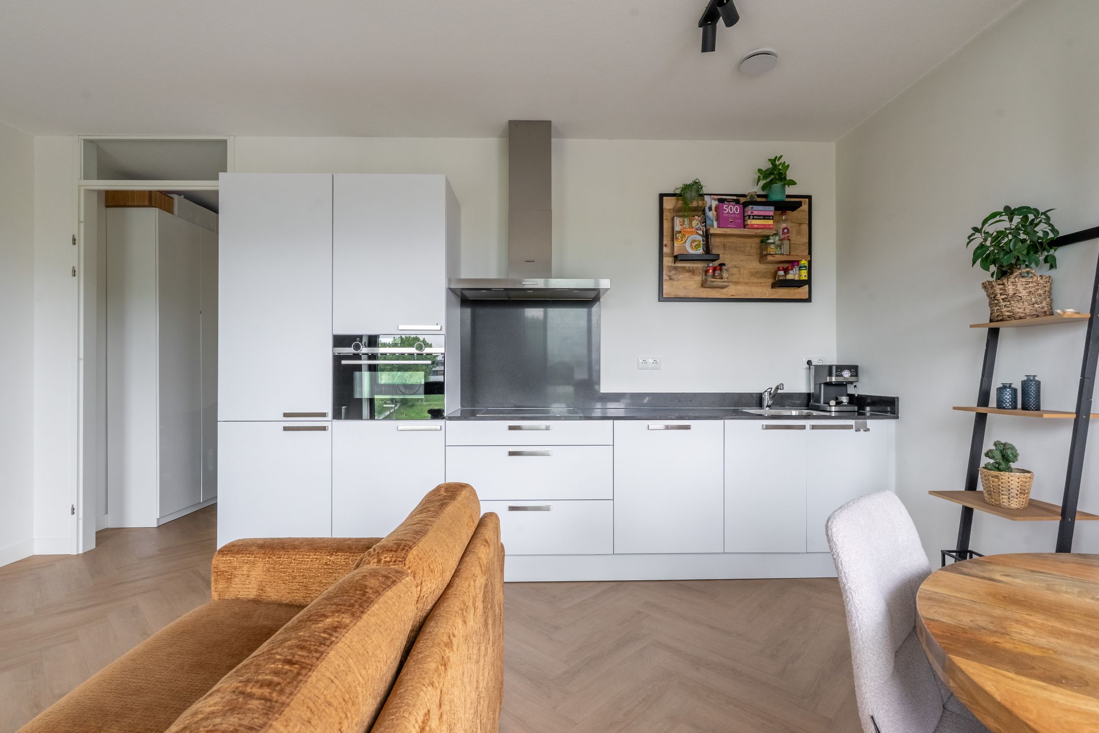 Photo 6 of Waalbandijk 253