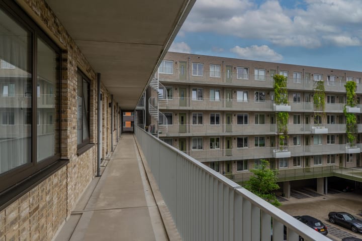 Foto 19 van Waalbandijk 253