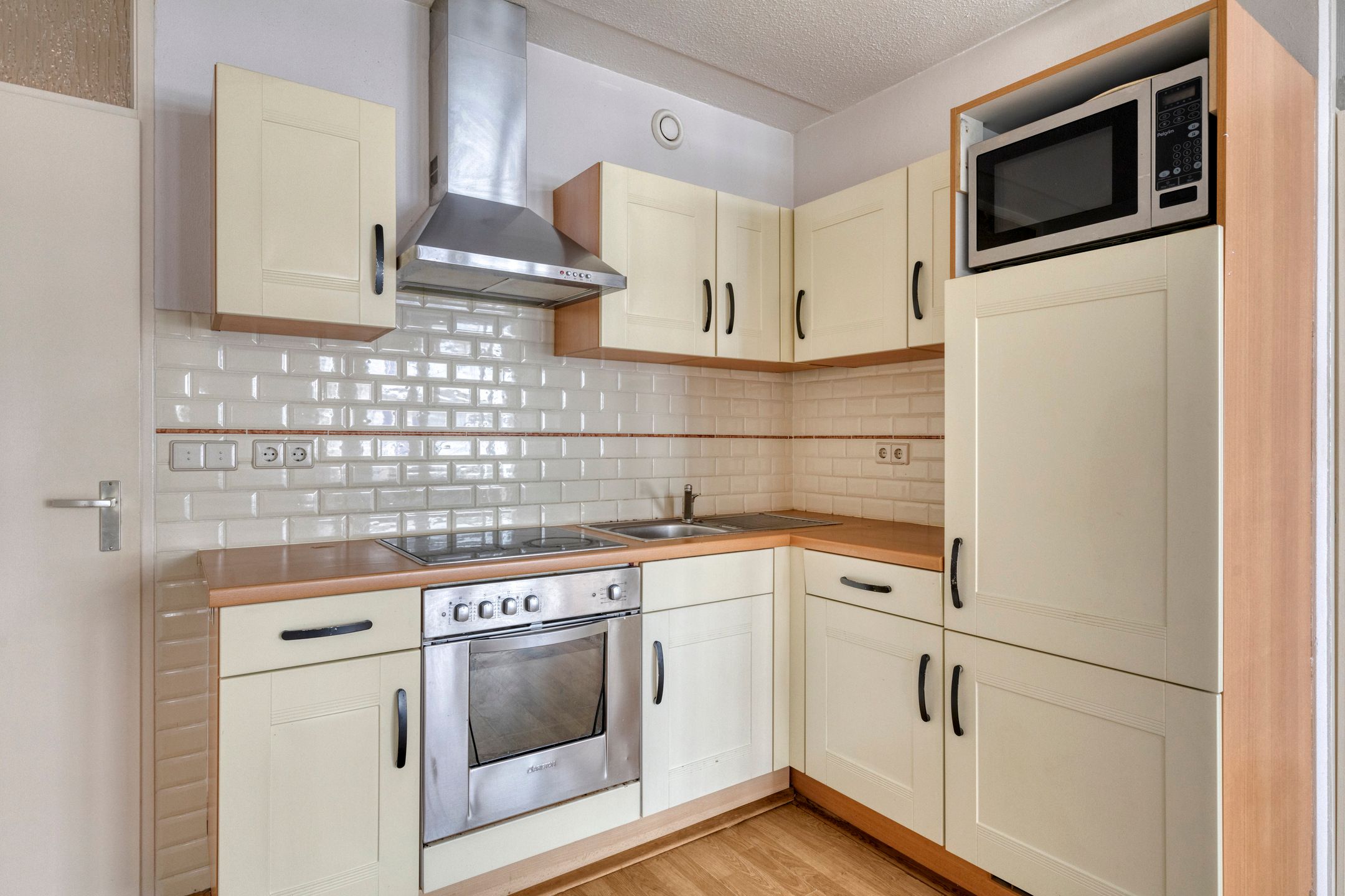 Photo 9 of Meerstraat 36-A