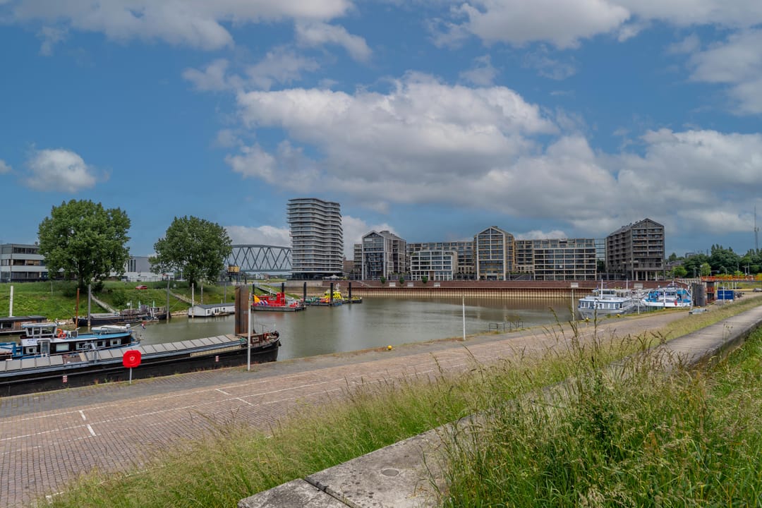 Photo 28 of Waalbandijk 253