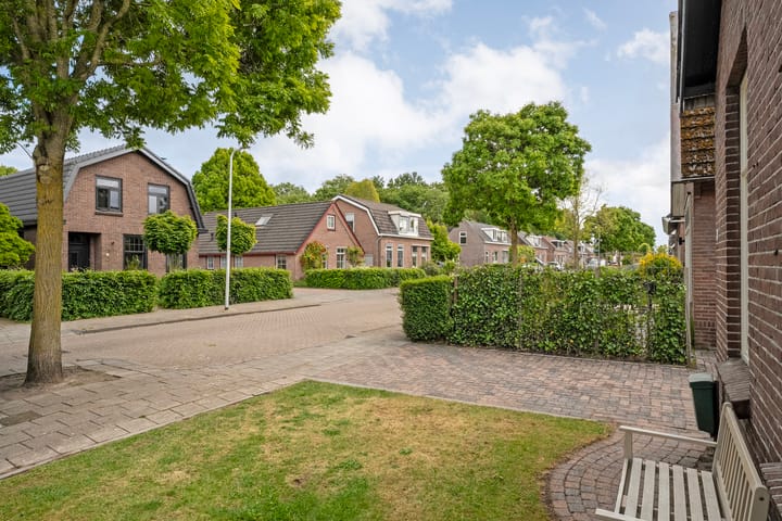 Foto 3 van Van Haeringenstraat 42