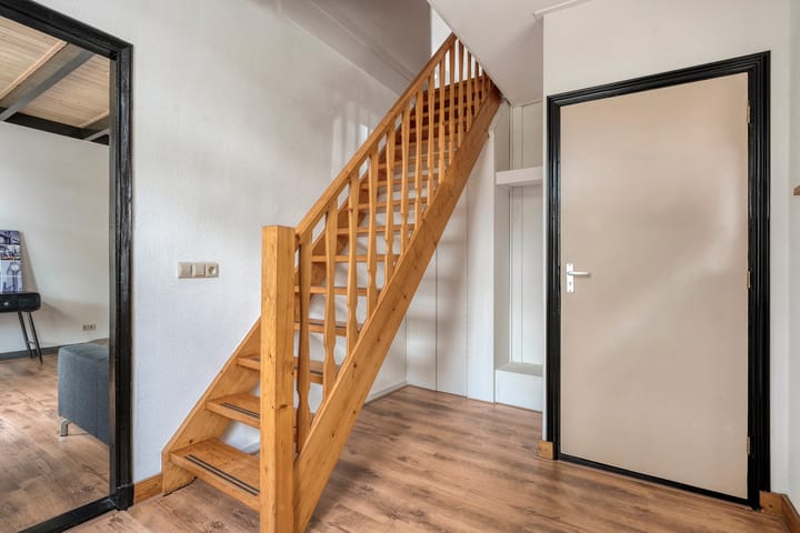 Foto 7 van Van Haeringenstraat 42