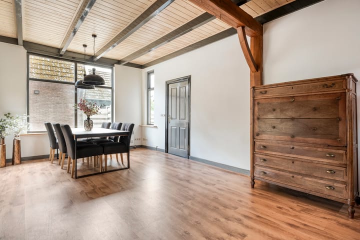 Foto 12 van Van Haeringenstraat 42