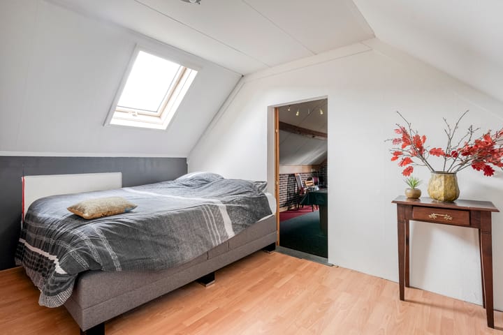 Foto 25 van Van Haeringenstraat 42