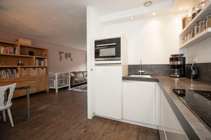 Photo 10 of Molenveldstraat 73