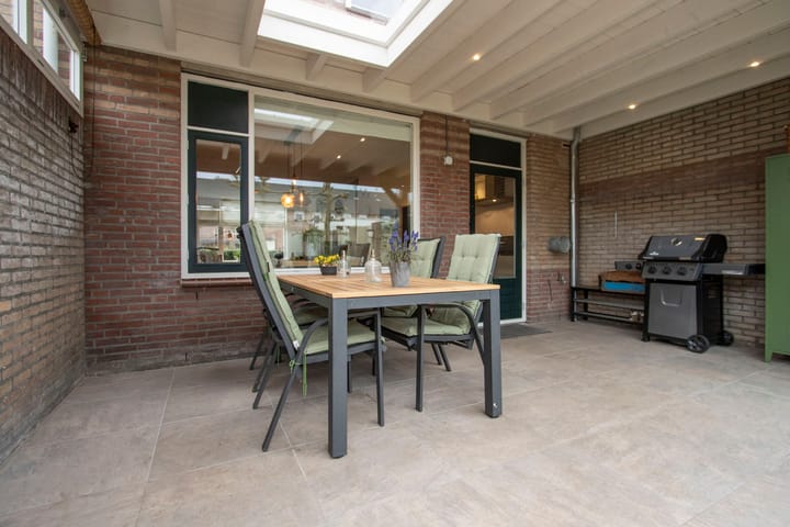 Photo 14 of Molenveldstraat 73