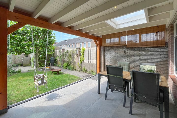 Photo 35 of Molenveldstraat 73