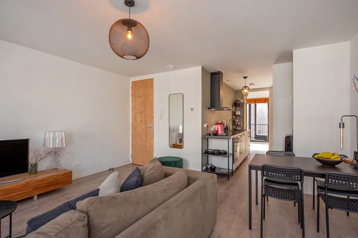 Foto 5 van 2e De Riemerstraat 180