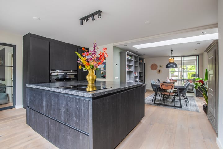 Foto 2 van Suze Groeneweglaan 1