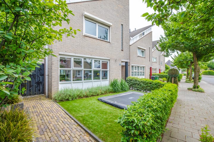 Foto 39 van Suze Groeneweglaan 1