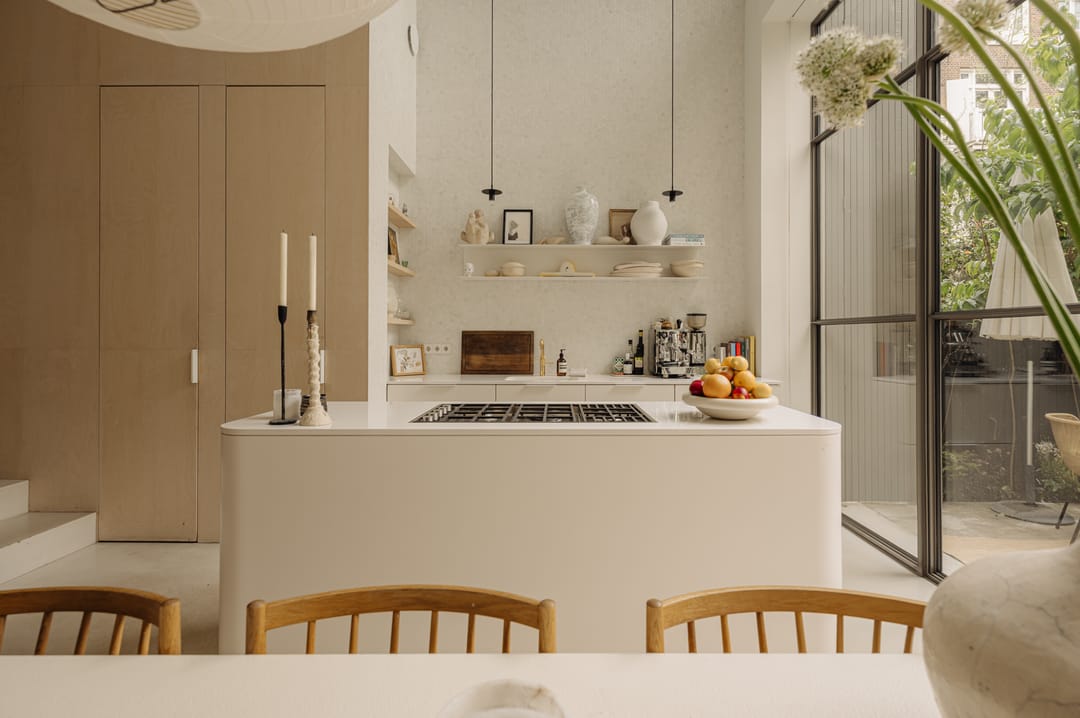 Foto 11 van Alberdingk Thijmstraat 24-H