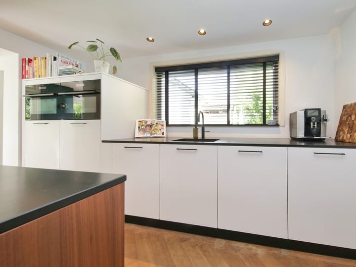 Foto 23 van Alberdingk Thijmlaan 16