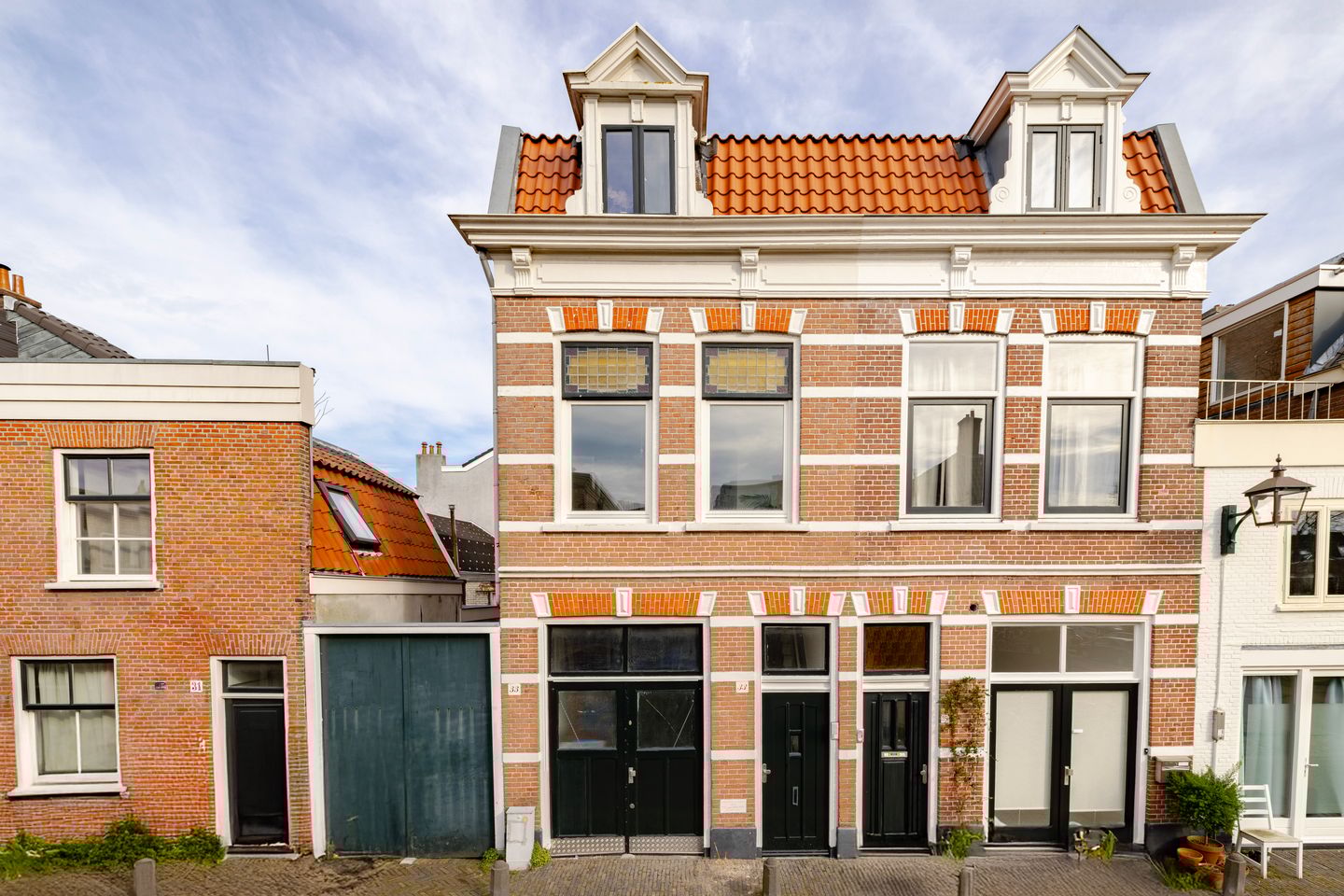 Bekijk foto 1 van Essenstraat 33