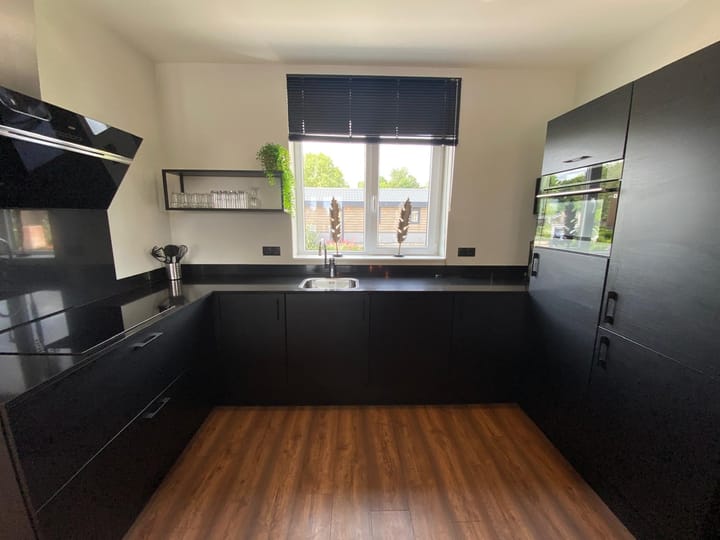 Foto 16 van Piekenwaardweg 10-135