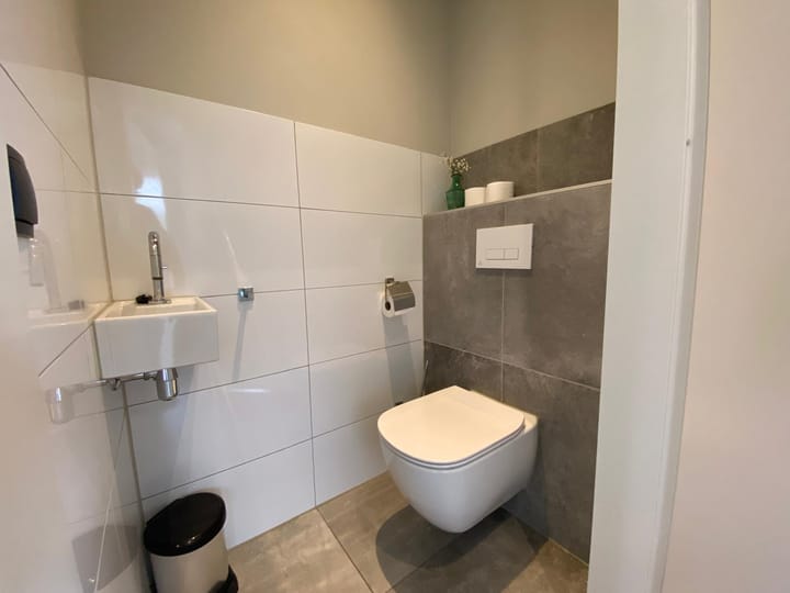 Foto 22 van Piekenwaardweg 10-135