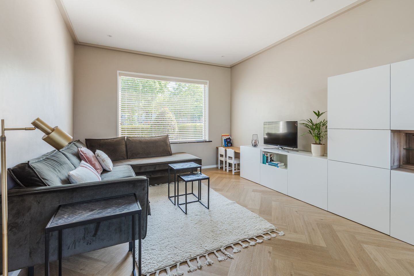 Photo 10 of Lanxmeersestraat 4