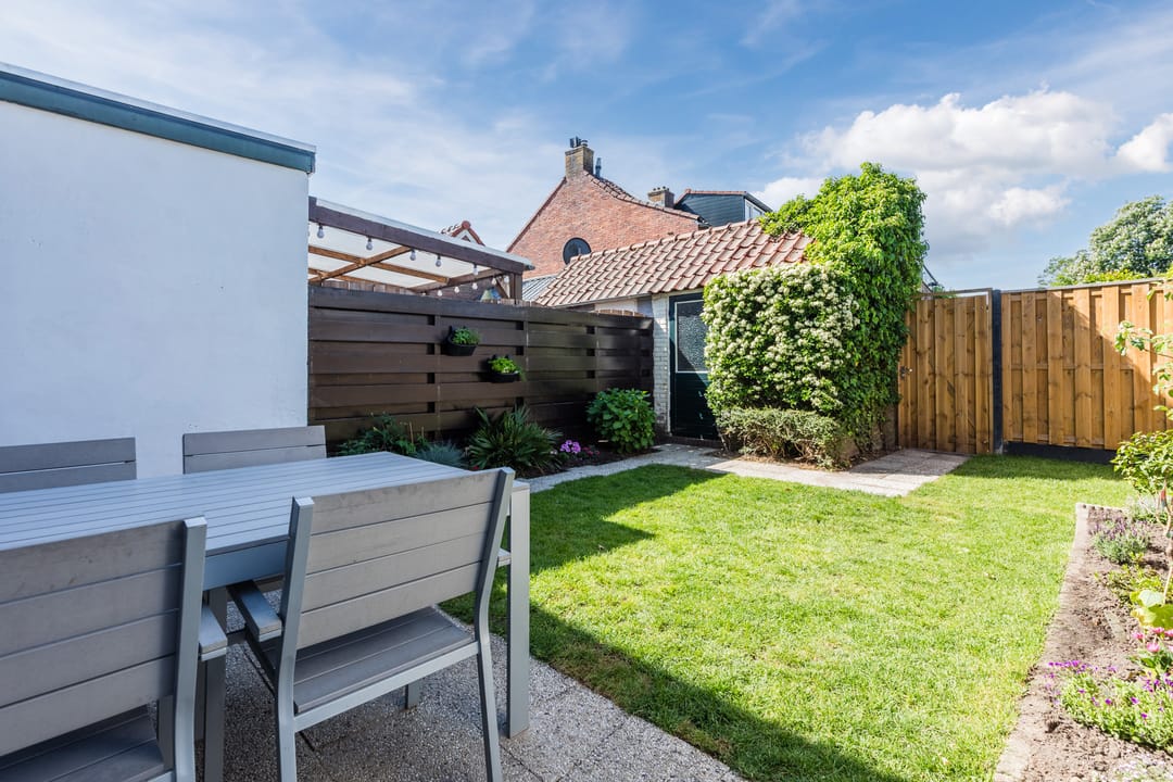 Photo 32 of Lanxmeersestraat 4