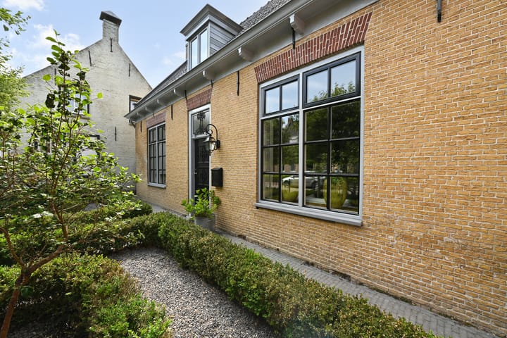 Photo 4 of Schoolstraat 5