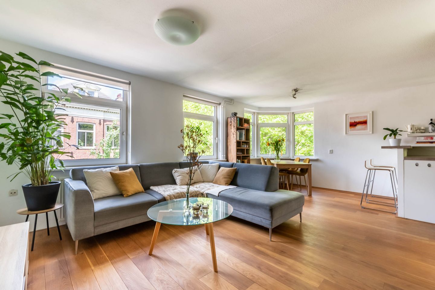 Photo 5 of Van Oldenbarneveldtplein 59