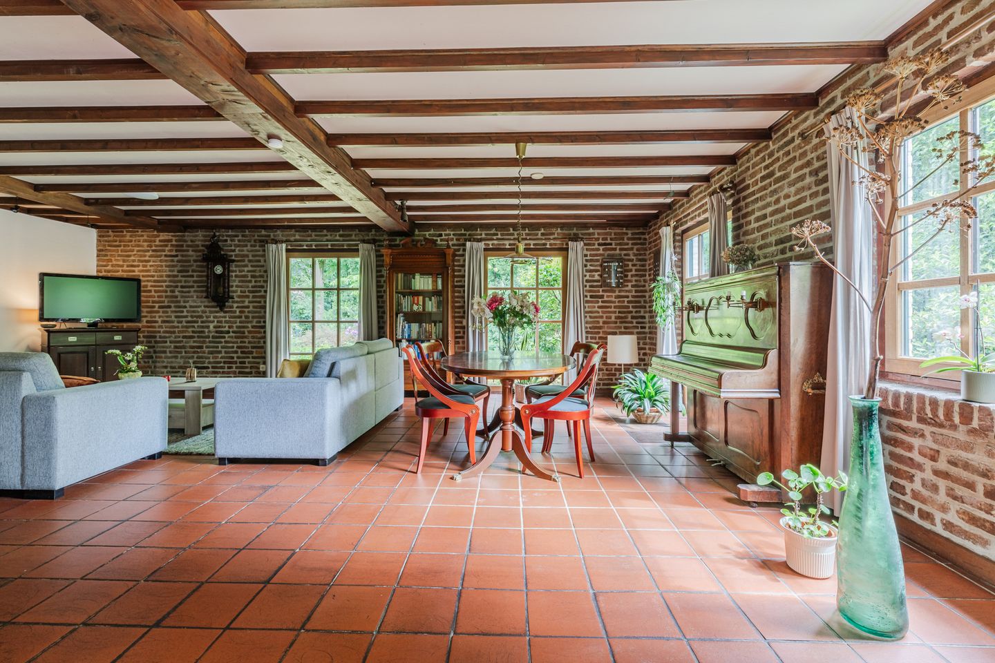 Foto 10 van Hobbel 16