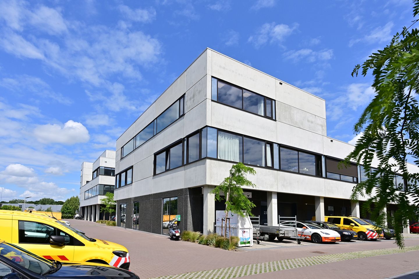 Bekijk foto 1 van Zuiderloswal 27