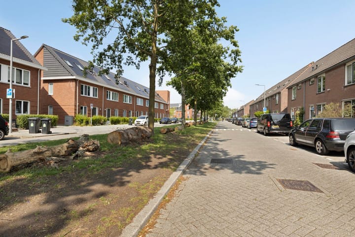 Foto 2 van Mr. Arend van der Woudenslaan 58