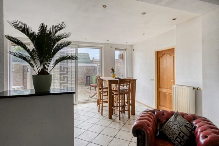 Foto 20 van Rechtestraat 14