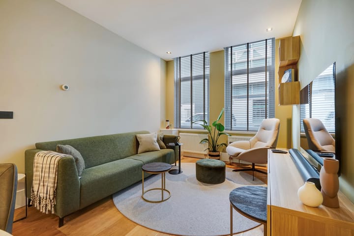 Photo 2 of Van Mierisstraat 28