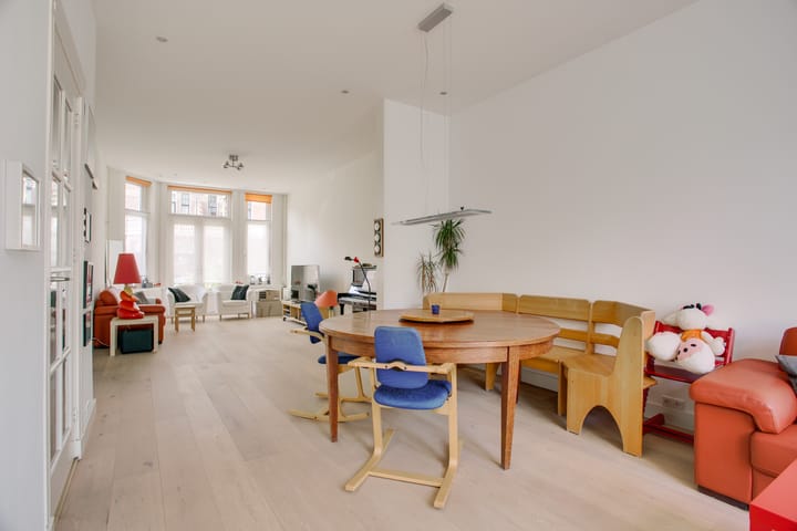 Foto 18 van Van Weede van Dijkveldstraat 101