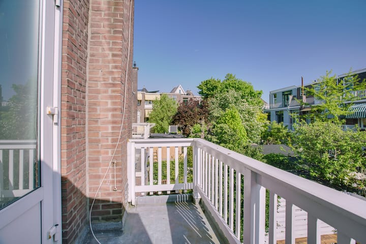 Foto 33 van Van Weede van Dijkveldstraat 101