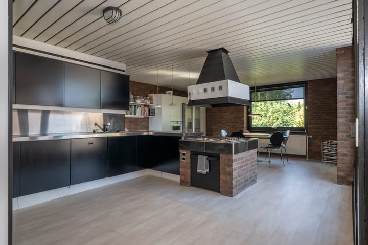 Photo 19 of Willibrordusstraat 6