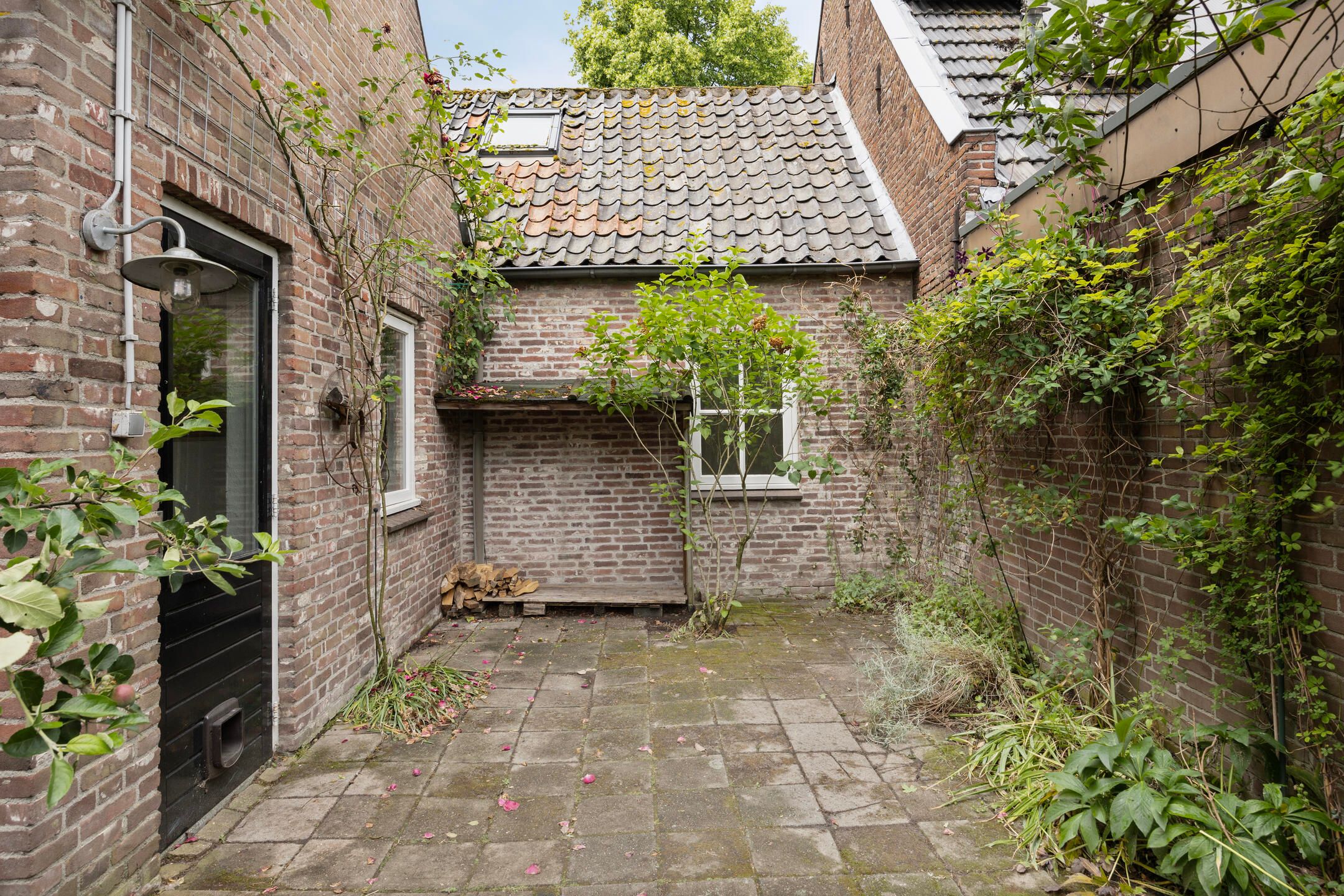 Photo 30 of Broekstraat 2