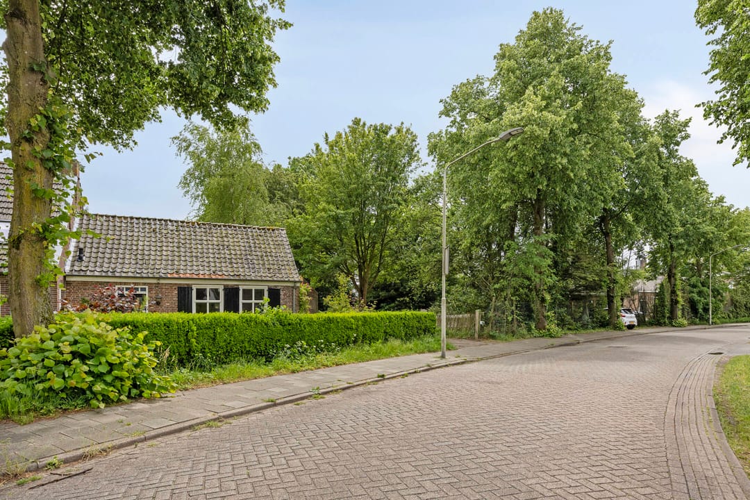 Photo 38 of Broekstraat 2