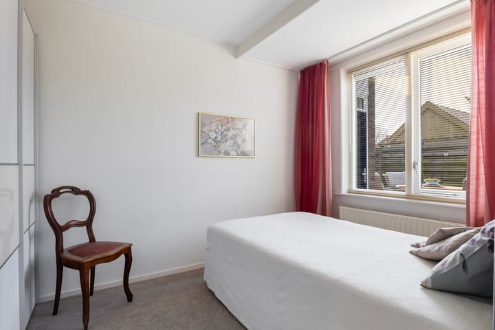 Foto 15 van Dordtse Straat 48