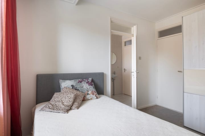 Foto 18 van Dordtse Straat 48