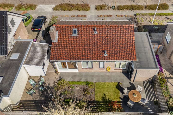 Foto 36 van Dordtse Straat 48