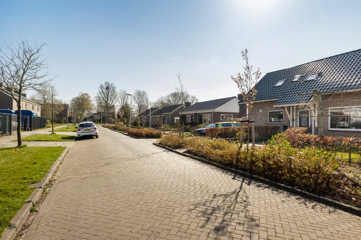 Foto 38 van Dordtse Straat 48