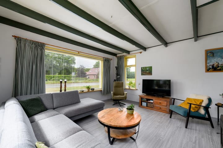 Foto 8 van Steenwijkerweg 107