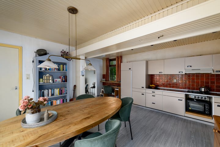 Foto 12 van Steenwijkerweg 107