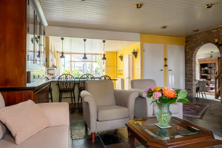 Foto 8 van Naaldwijkseweg 70