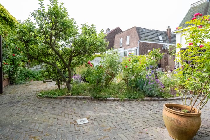 Foto 30 van Naaldwijkseweg 70