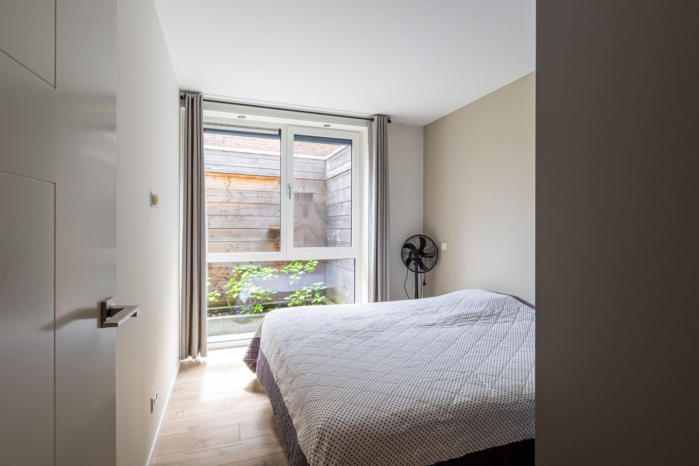 Foto 5 van Zuideinde 11-B