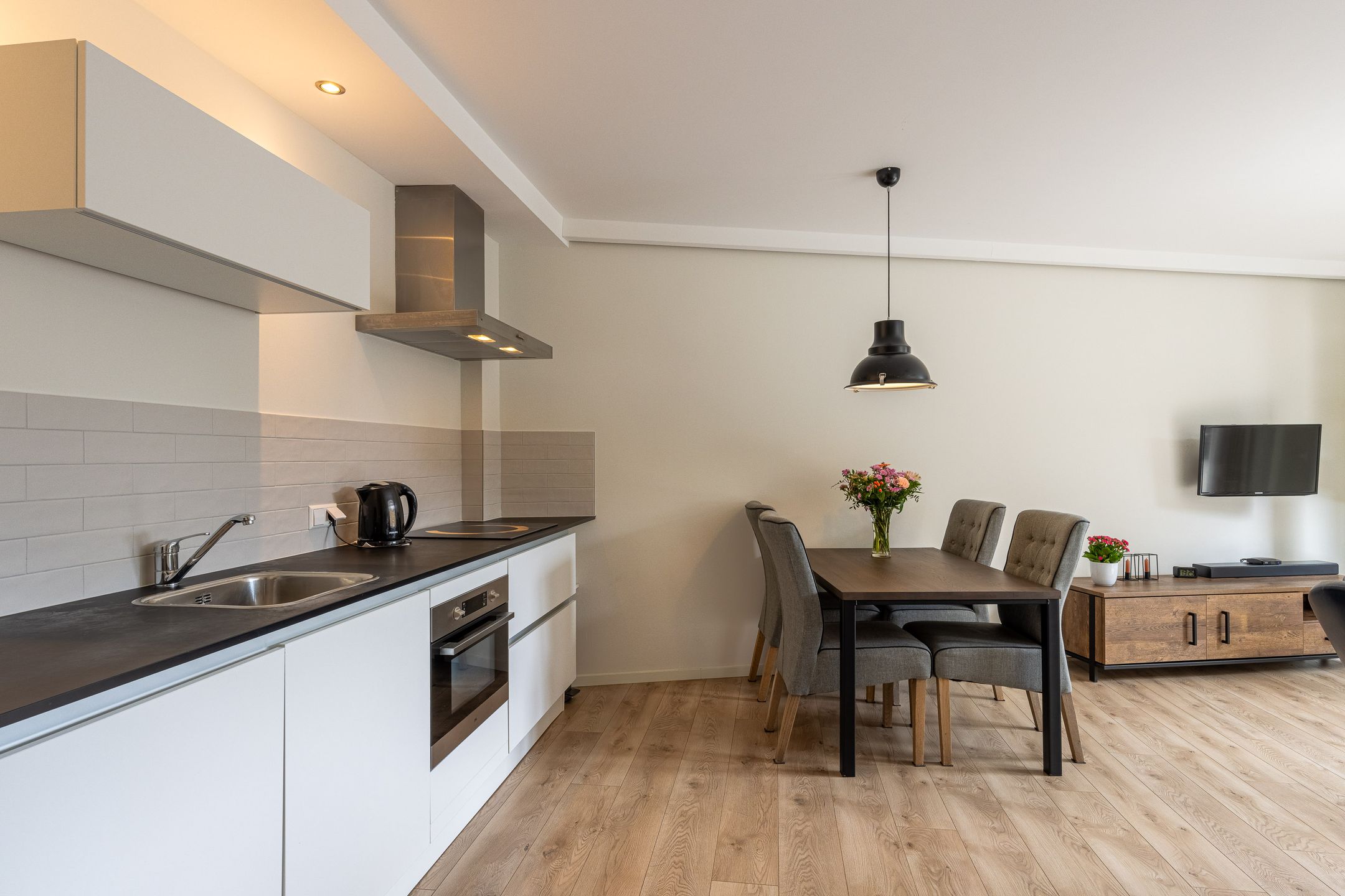 Foto 12 van Zuideinde 11-B