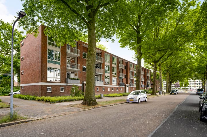 Foto 15 van Limburglaan 36