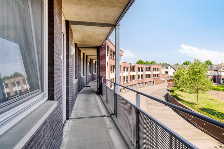 Photo 9 of Biezenloop 117