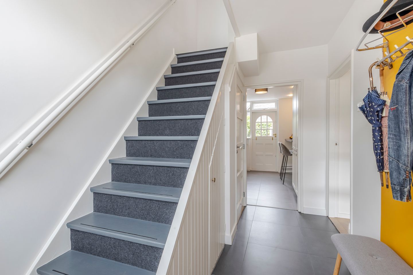 Photo 10 of van Delftstraat 10